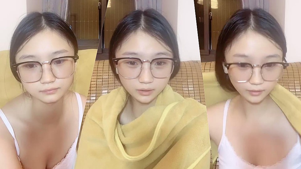 【04珊珊超甜】清纯G奶学生妹，全裸沐浴各种道具自慰尿尿 (5)